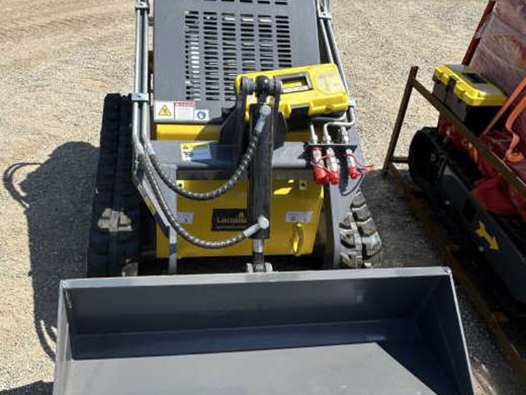 #34-•-mini-skid-steer-loader---gas-image-2