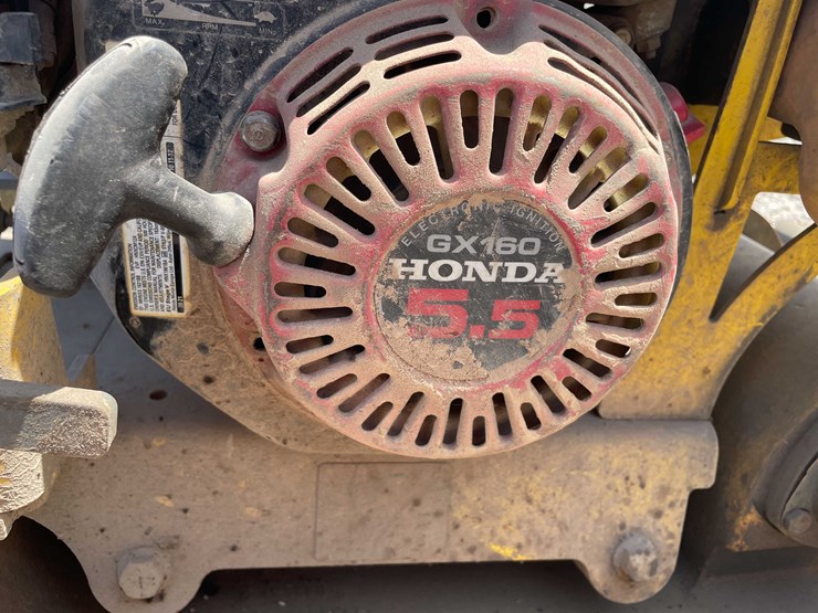 #5688-•-wacker-vp1340-plate-compactor-image-16