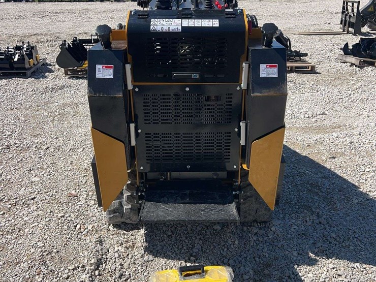 2026-cfg-industrial-kkt(a)27-mini-skid-steer-image-6