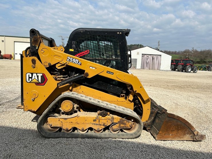 2020-caterpillar-259d3-image-5