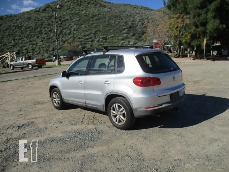 2013-volkswagen-tiguan-image-4