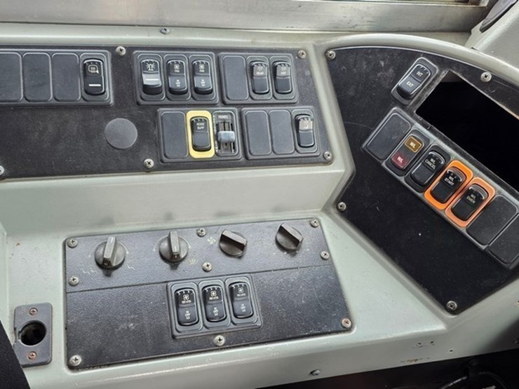 2008-caterpillar-c7-image-63