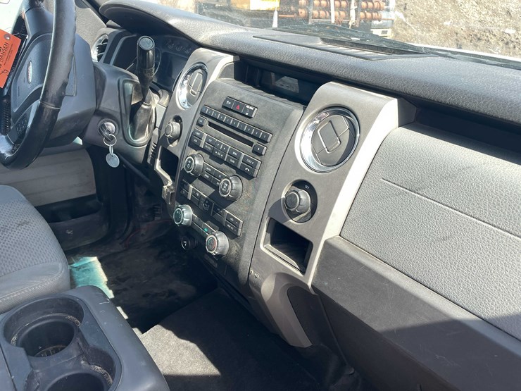 #5671-•-2012-f150-xlt-4x4-crew-cab-(has-wi-title)-image-61