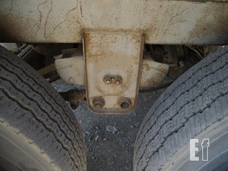 1974-trailmobile-van-trailer-image-11