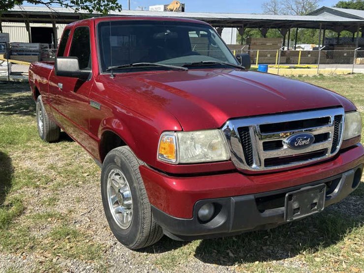 2011-ford-ranger-image-3