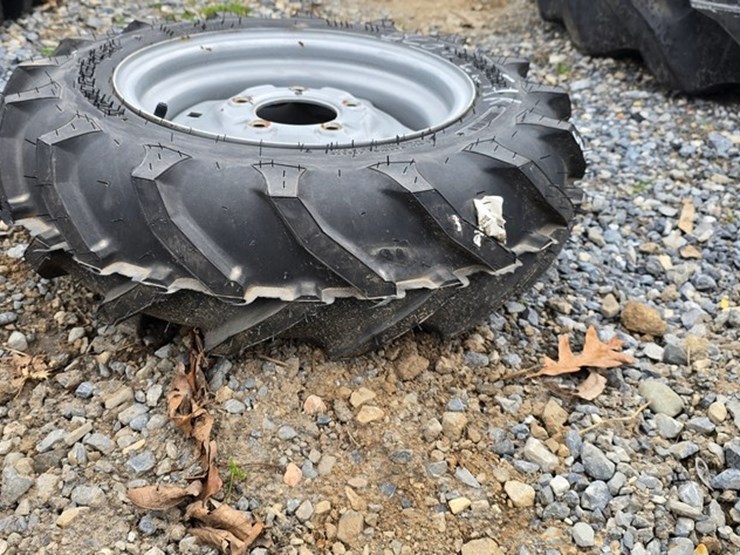 new-1-titan-6-12-tire-&-rim-image-3