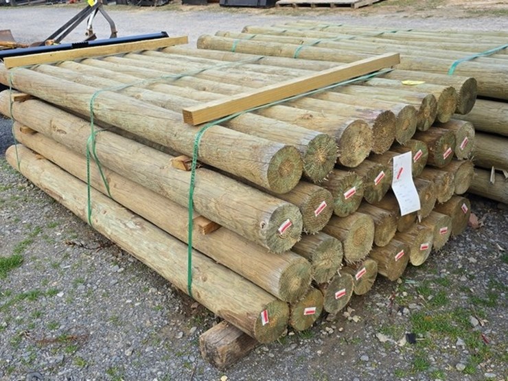 new-32-5x8-treated-fence-posts-image-2