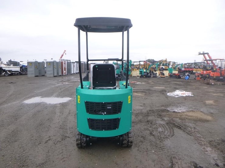 2025-agt-h15r-hydraulic-excavator-image-8