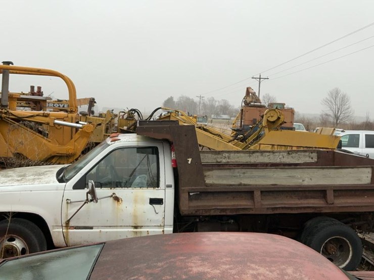 1991-chevrolet-cheyenne-3500-image-2