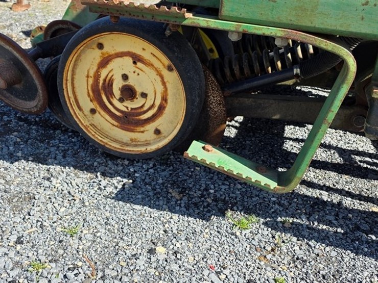 john-deere-750-image-27