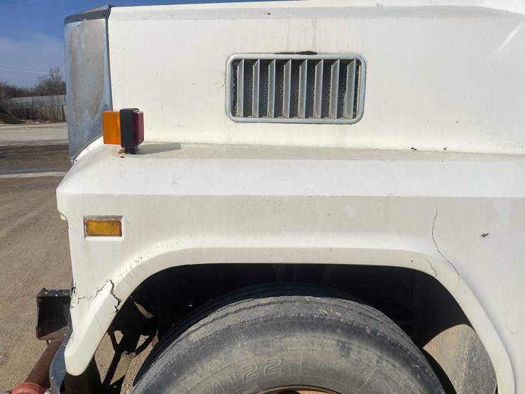 1987-ford-ltl9000-image-33