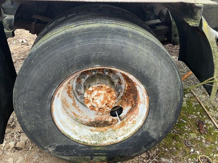 1984-gmc-9500-image-40