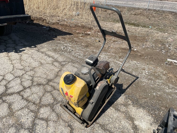 #5688-•-wacker-vp1340-plate-compactor-image-1