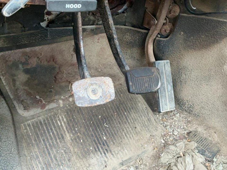 1984-ford-f350-image-19