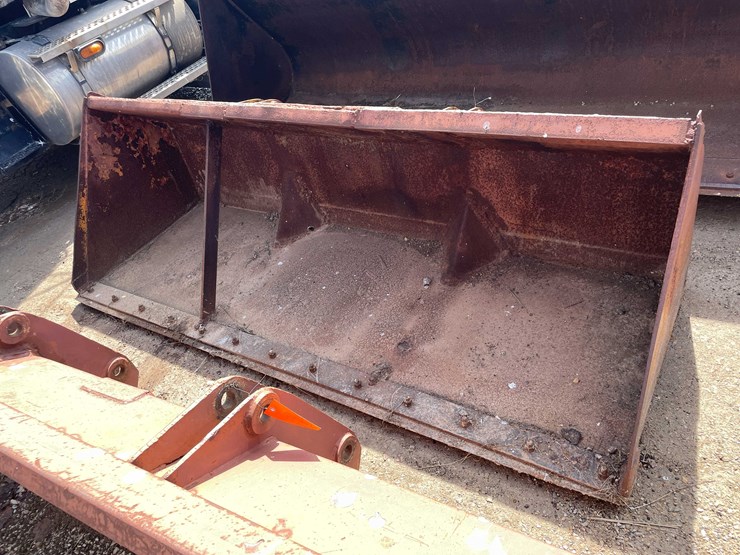 #5685-•-pin-on-bucket-image-2