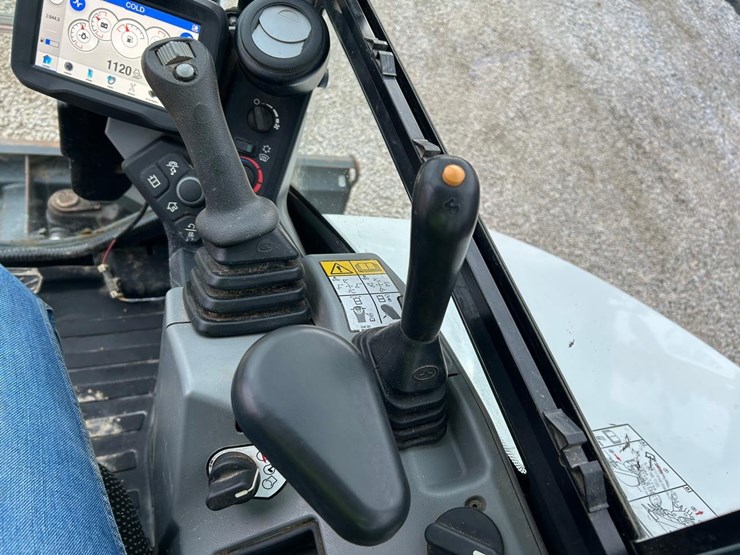 2022-bobcat-e50-image-25