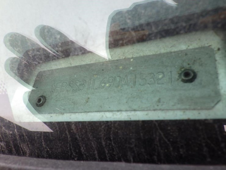 2009-ford-econoline-350-image-15