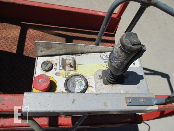 2017-skyjack-sj16-image-6