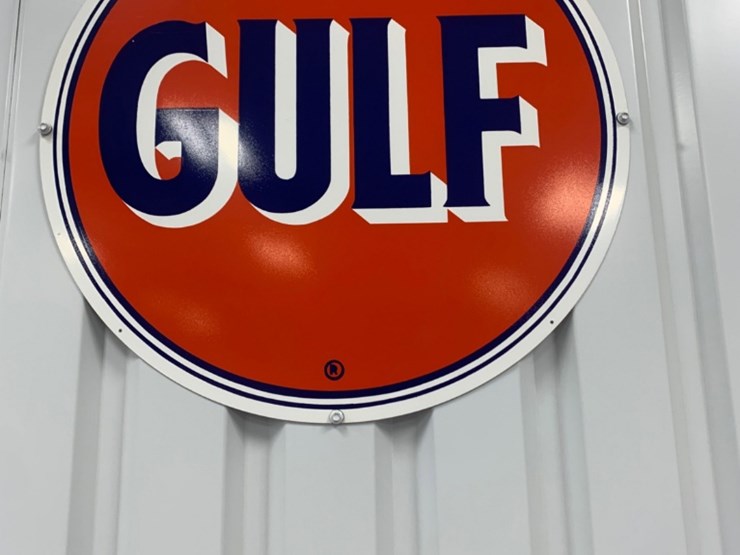 sinclair-dino-gasoline-pump-and-7-signs-image-3