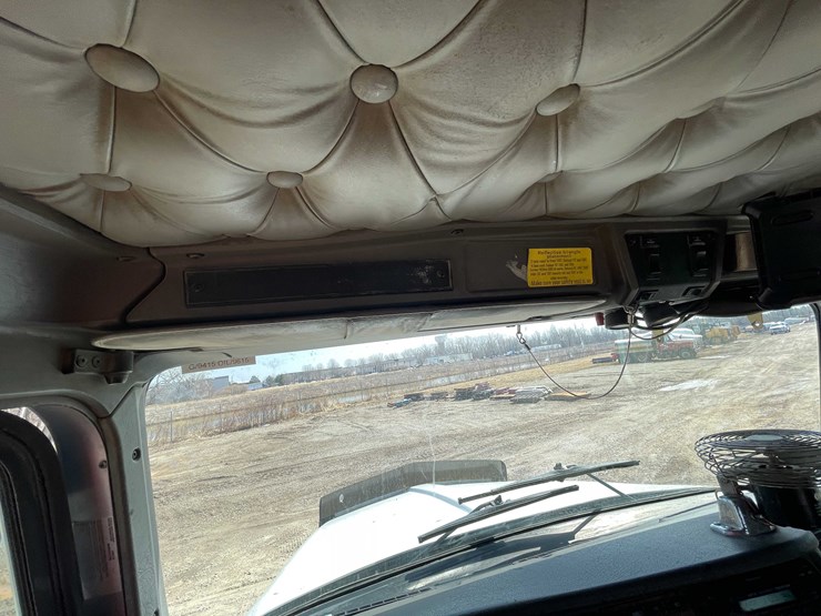 2004-kenworth-t800-image-75