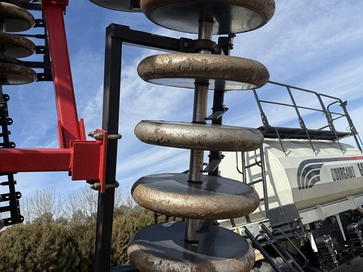 2007-bourgault-5710-image-34