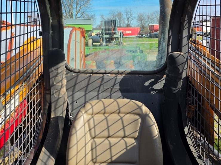 2011-case-sr200-image-36