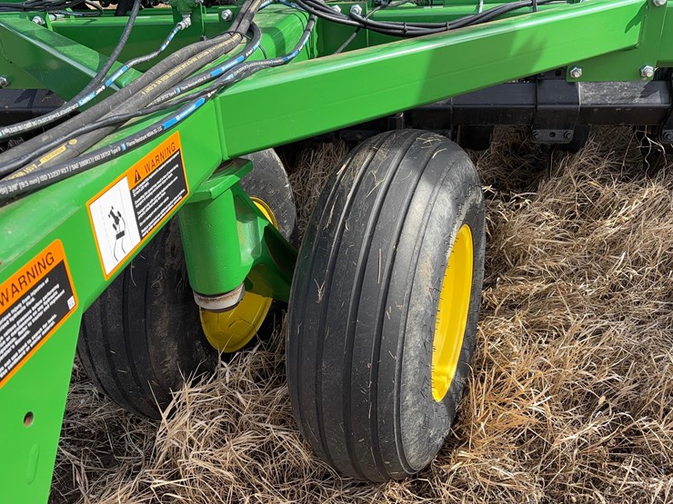 2023-john-deere-1590-image-6