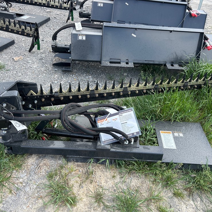 #45 • SKID STEER SICKLE MOWER