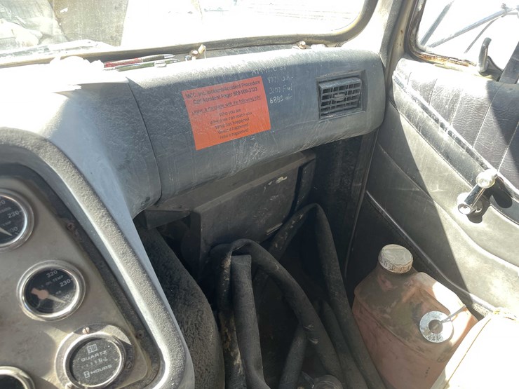 1987-ford-ltl9000-image-66