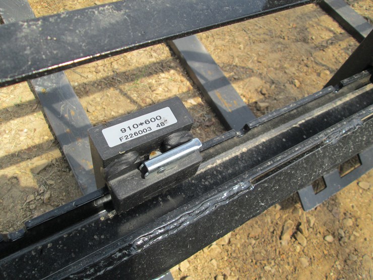 #44061-•-4'-skid-steer-forks-image-5