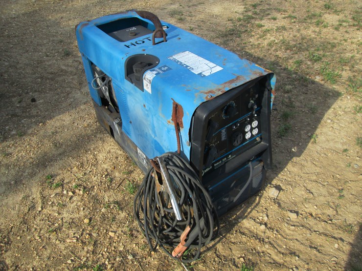 miller-bobcat-225-image-2