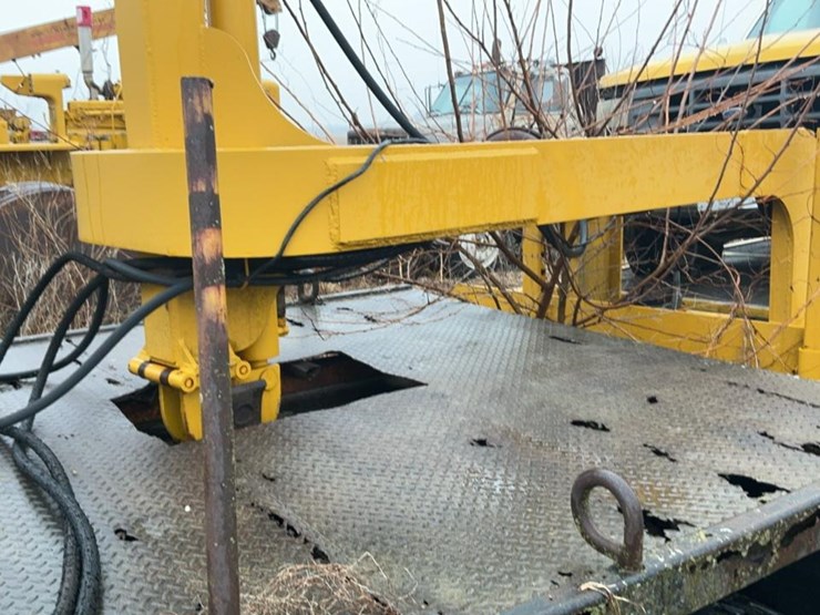 #301-•-1980-ford-k604-flatbed-truck-image-33