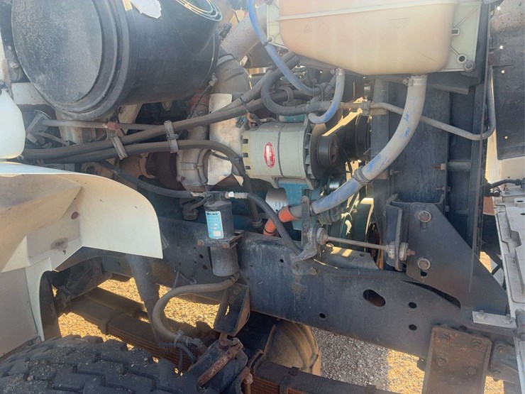 1999-international-4800-image-30