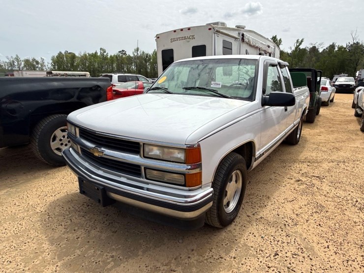 1996-chevrolet-1500-image-2