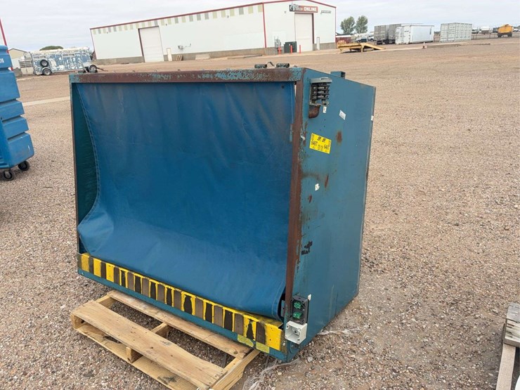industrial-dock-shelter,-steel-frame-with-blue-vinyl-curtain,-6'x6'x4'-image-3