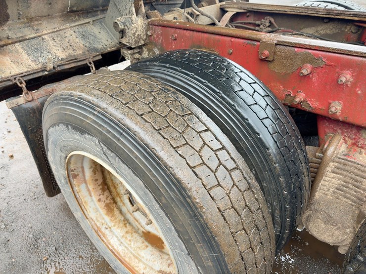 2000-mack-rd688s-image-23