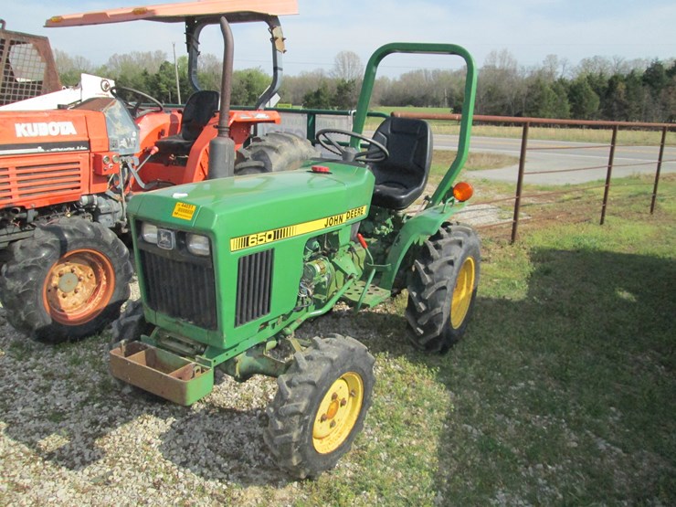 1984-john-deere-650-image-1