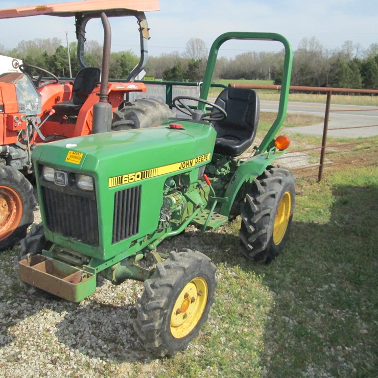 1984 JOHN DEERE 650