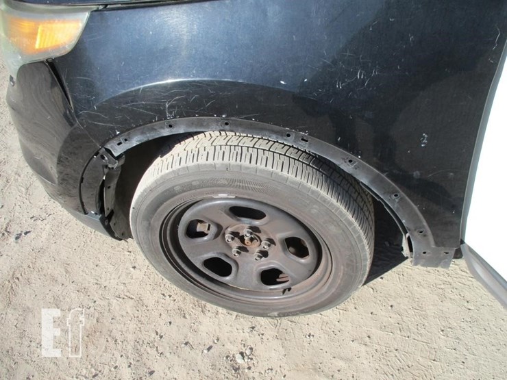 2015-ford-explorer-image-18