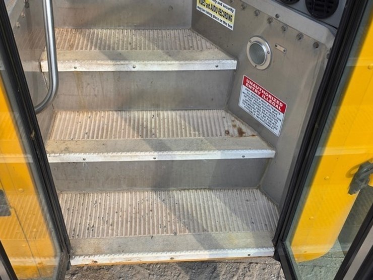 2008-caterpillar-c7-image-45