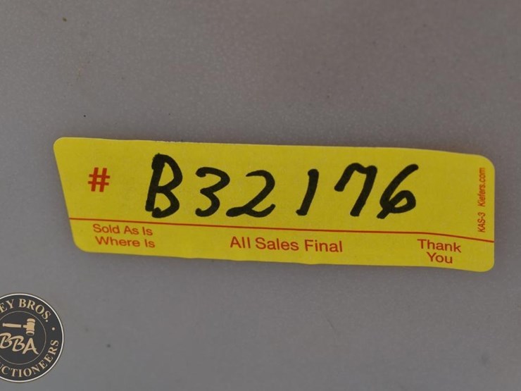 john-deere-180-image-10