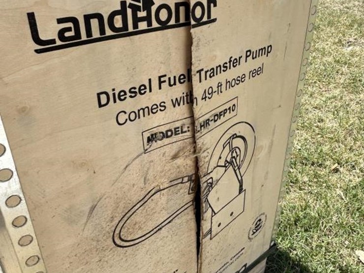 #131-•-diesel-transfer-pump-w/-49'-hose-reel-image-4
