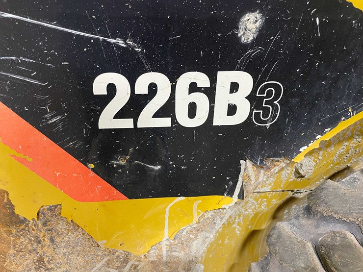2012-caterpillar-226b3-image-18