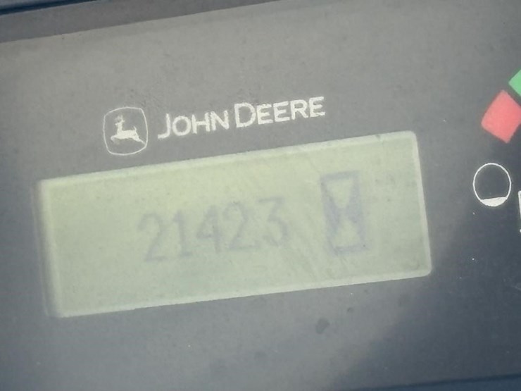 2022-deere-325g-image-40