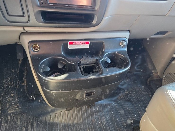 2000-chevrolet-3500-image-35