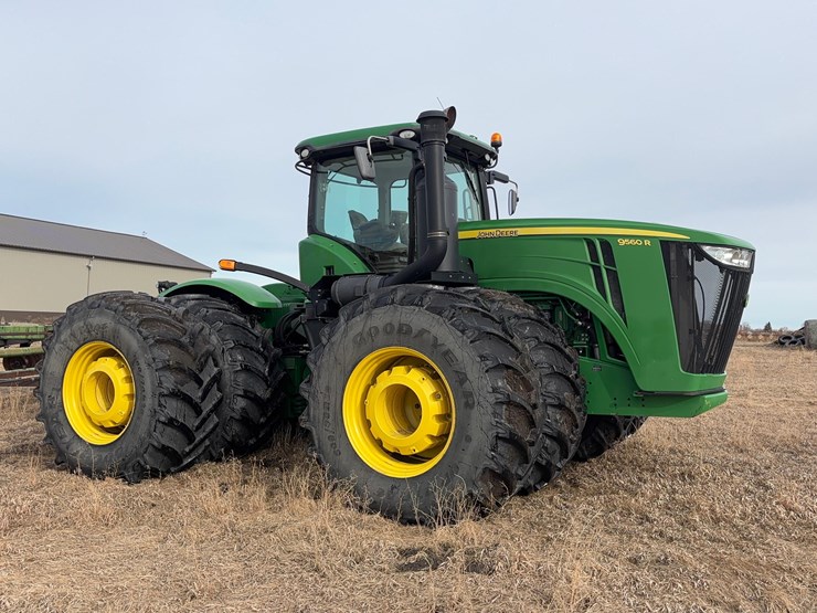 2013-john-deere-9560r-image-9