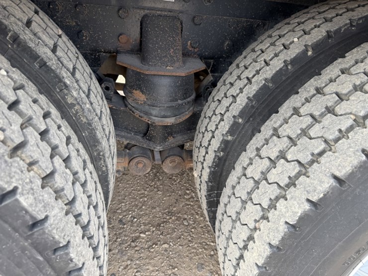 2008-kenworth-t800-image-10