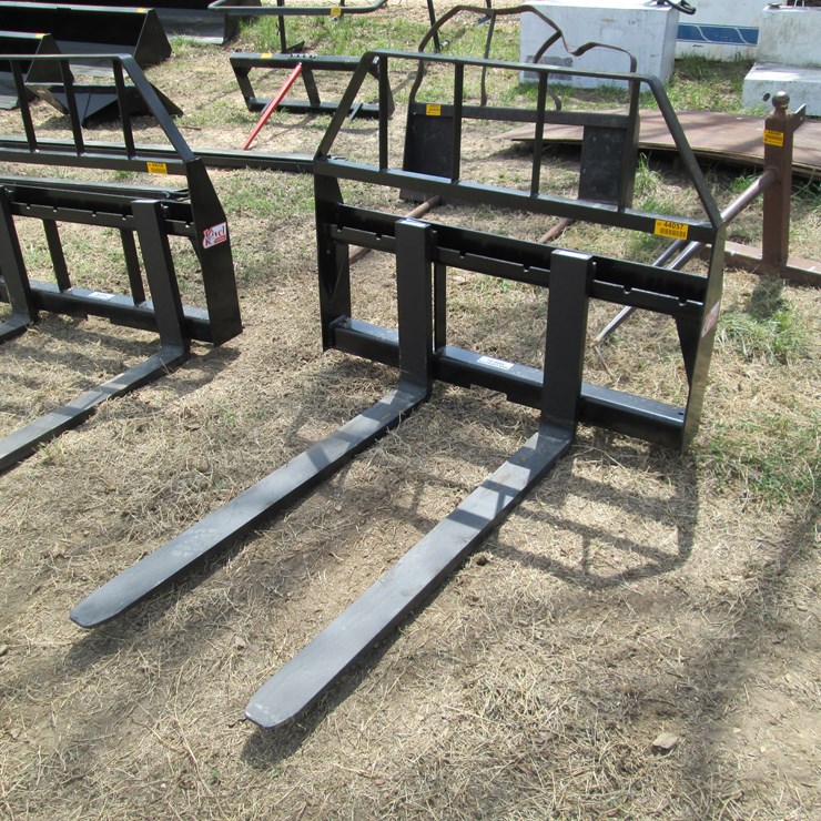 #44057 • 4' Skid Steer Forks