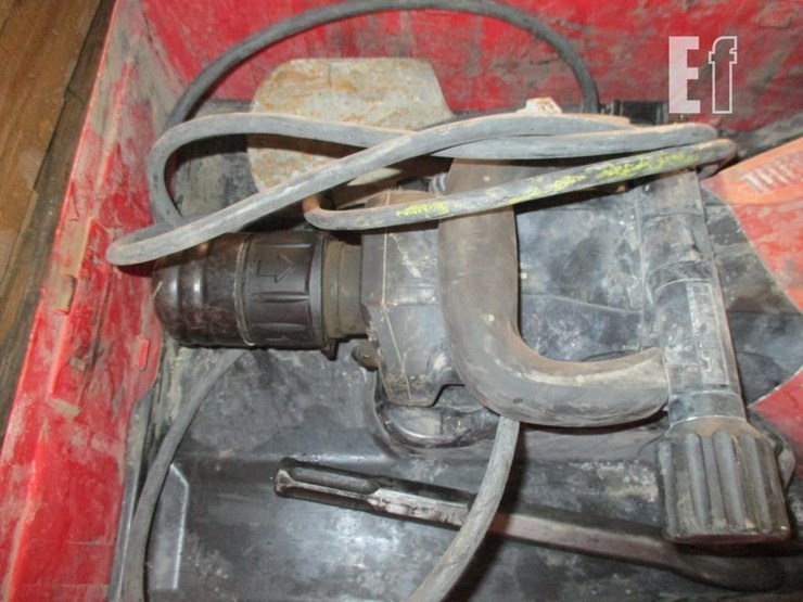 hilti-te1000-avr-hi-drive-demolition-hammer-image-3