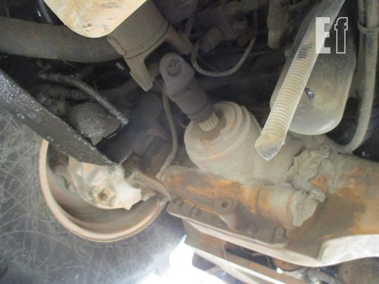 2015-case-580n-image-25